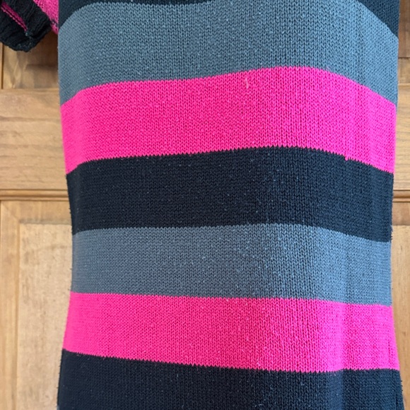 Lipstick Boutique Women’s Size L Vibrant Pink, Gray, Black Sweater Dress - Picture 4 of 12